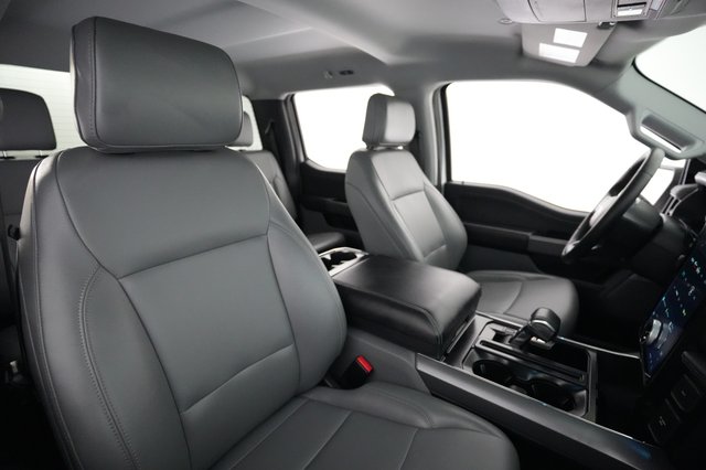 2025 Ford F-150 Lightning — photo 12 of 18