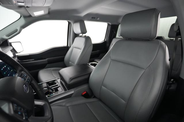 2025 Ford F-150 Lightning — photo 3 of 18