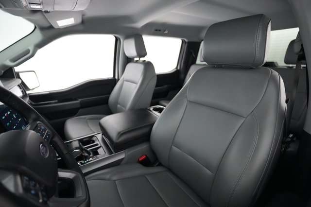 2025 Ford F-150 Lightning — photo 3 of 18