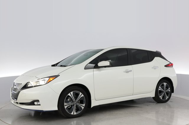 2022 Nissan Leaf — photo 8 of 21