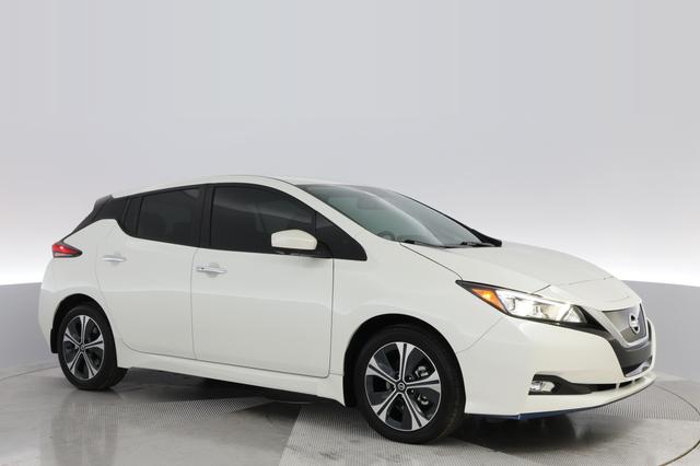 2022 Nissan Leaf — photo 6 of 21