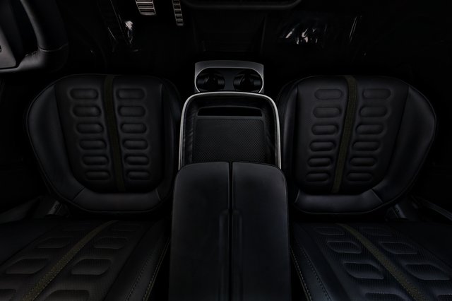 2023 Rivian R1T — photo 22 of 25