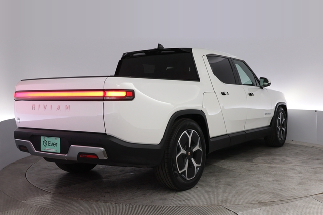 2023 Rivian R1T