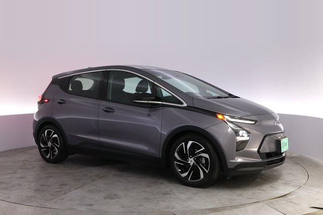 2022 Chevrolet Bolt EV — photo 11 of 22