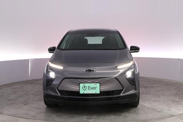 2022 Chevrolet Bolt EV — photo 9 of 22
