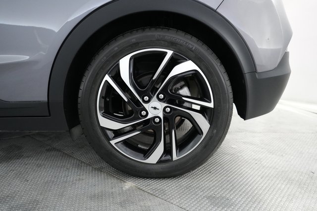 2022 Chevrolet Bolt EV — photo 7 of 22