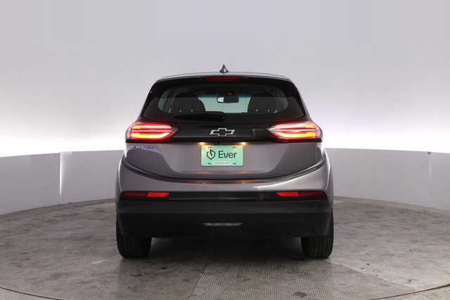 2022 Chevrolet Bolt EV — photo 12 of 22
