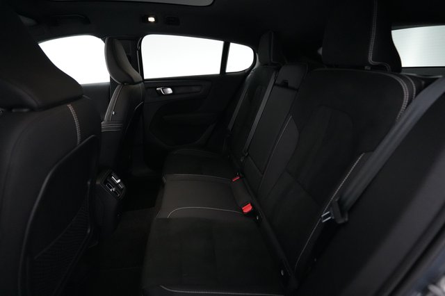 2023 Volvo C40 Recharge — photo 17 of 22