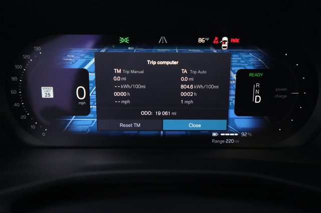 2023 Volvo C40 Recharge — photo 5 of 22