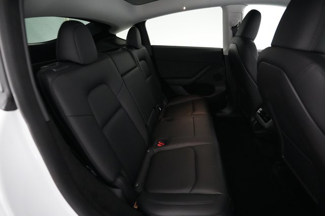 2023 Tesla Model Y — photo 4 of 26