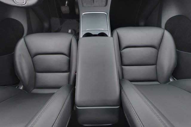 2023 Tesla Model Y — photo 20 of 26