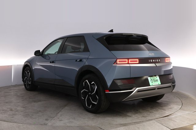 2024 Hyundai IONIQ 5 — photo 13 of 21