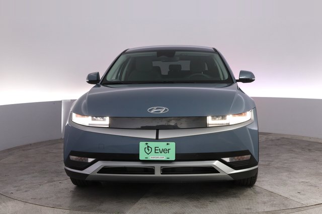 2024 Hyundai IONIQ 5 — photo 9 of 21