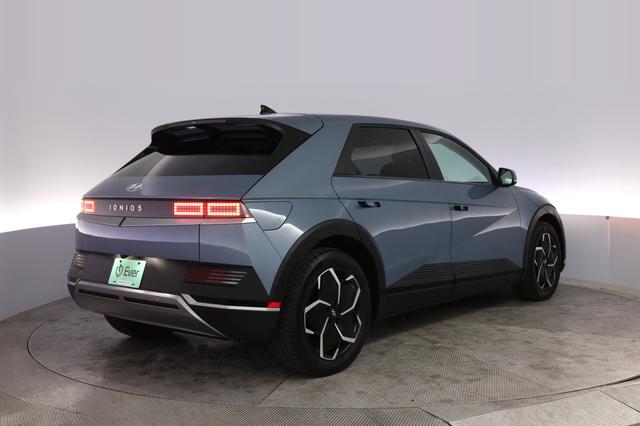 2024 Hyundai IONIQ 5 — photo 2 of 21