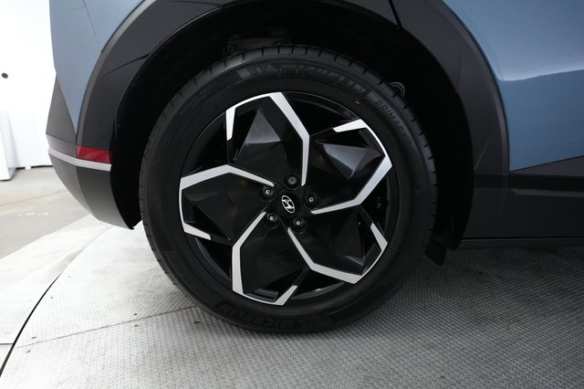2024 Hyundai IONIQ 5 — photo 17 of 21