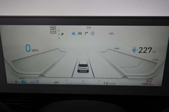 2024 Hyundai IONIQ 5 — photo 5 of 21