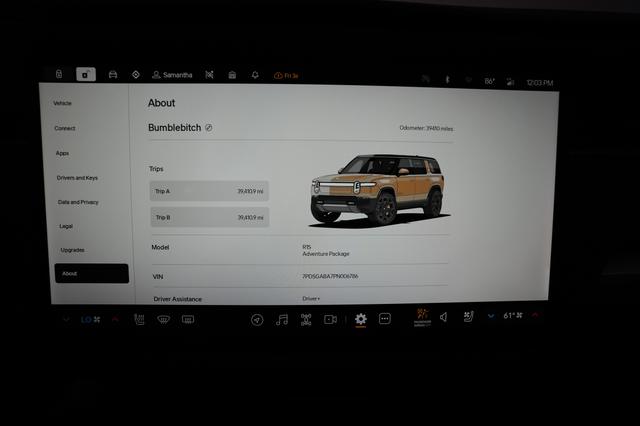 2023 Rivian R1S — photo 5 of 26