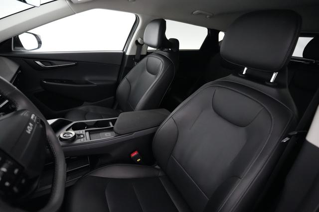 2025 Kia EV6 — photo 3 of 22