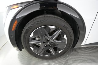 2025 Kia EV6 — photo 7 of 22