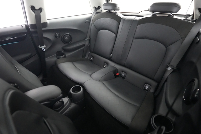 2022 MINI Cooper SE