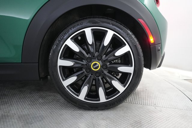 2022 MINI Cooper SE — photo 7 of 27