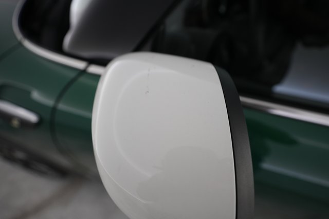 2022 MINI Cooper SE — photo 22 of 27