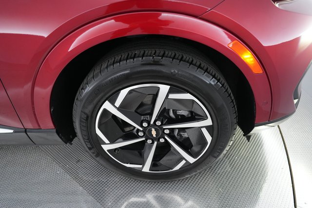2024 Chevrolet Equinox EV — photo 7 of 21