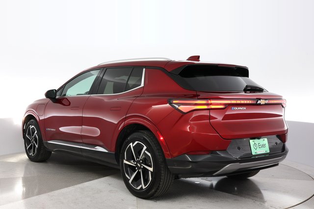 2024 Chevrolet Equinox EV — photo 11 of 21