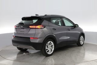 2022 Chevrolet Bolt EUV — photo 2 of 20