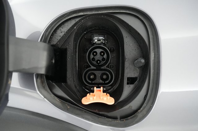 2022 Chevrolet Bolt EUV — photo 18 of 20