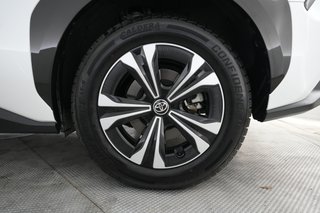 2023 Toyota bZ4X — photo 7 of 25