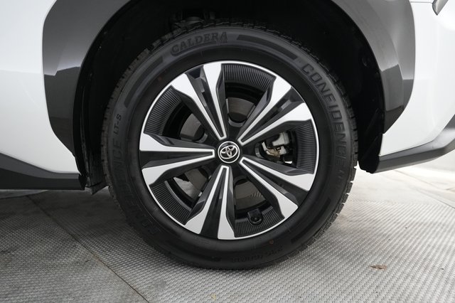 2023 Toyota bZ4X — photo 7 of 25