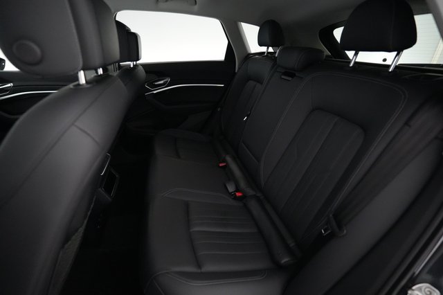 2024 Audi Q8 e-tron — photo 17 of 22