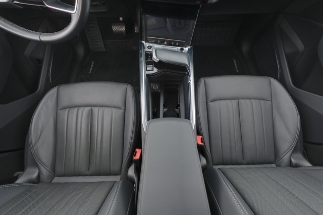 2024 Audi Q8 e-tron — photo 20 of 22