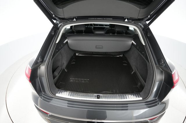 2024 Audi Q8 e-tron — photo 6 of 22