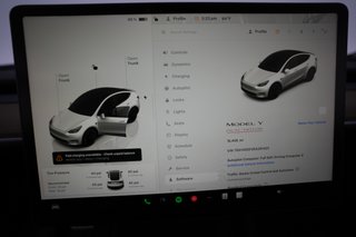 2024 Tesla Model Y — photo 5 of 33