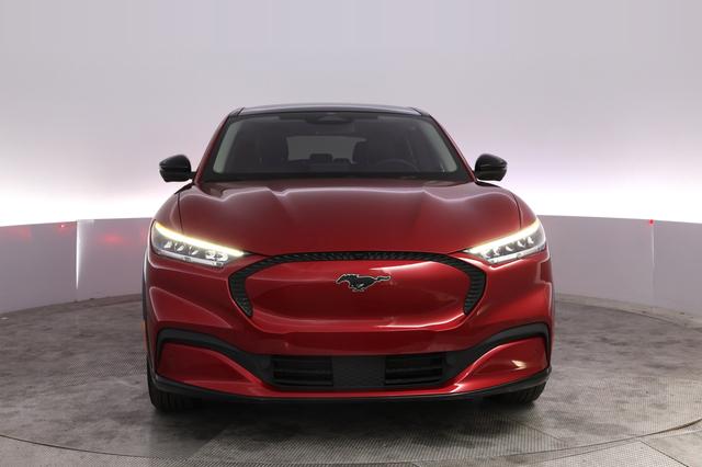 2021 Ford Mustang Mach-E — photo 9 of 22