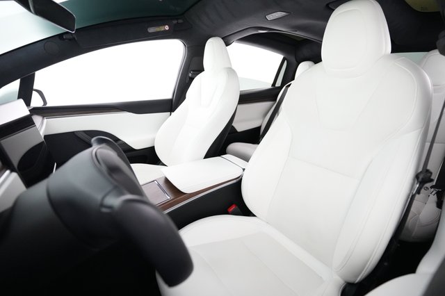 2022 Tesla Model X — photo 3 of 26
