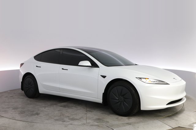 2026 Tesla Model 3 — photo 11 of 21