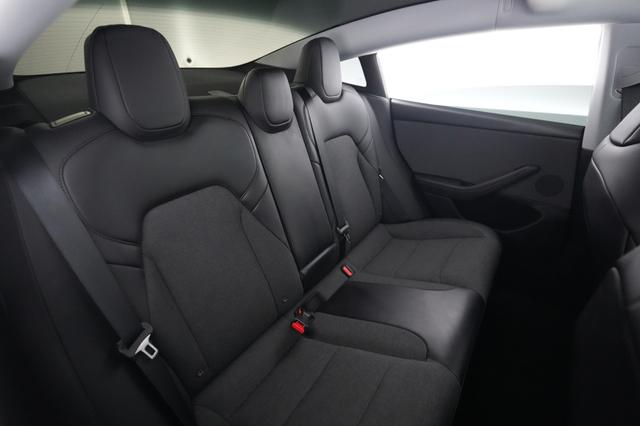 2026 Tesla Model 3 — photo 4 of 21