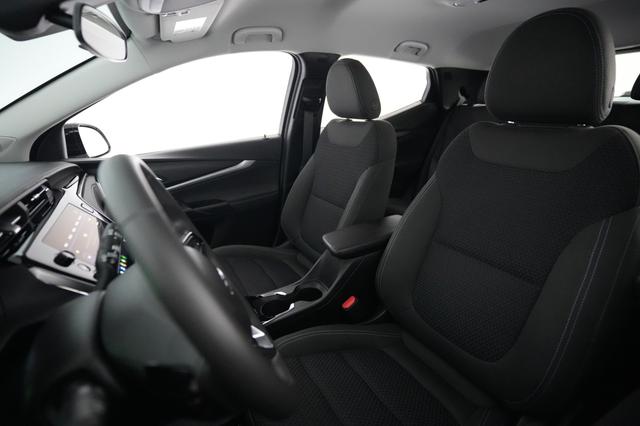2023 Chevrolet Bolt EUV — photo 3 of 20