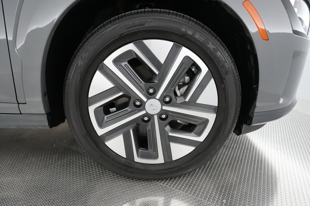 2022 Hyundai Kona — photo 11 of 22