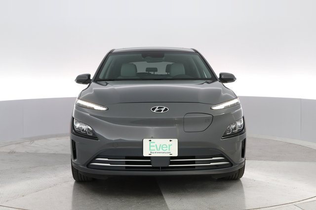 2022 Hyundai Kona — photo 2 of 22