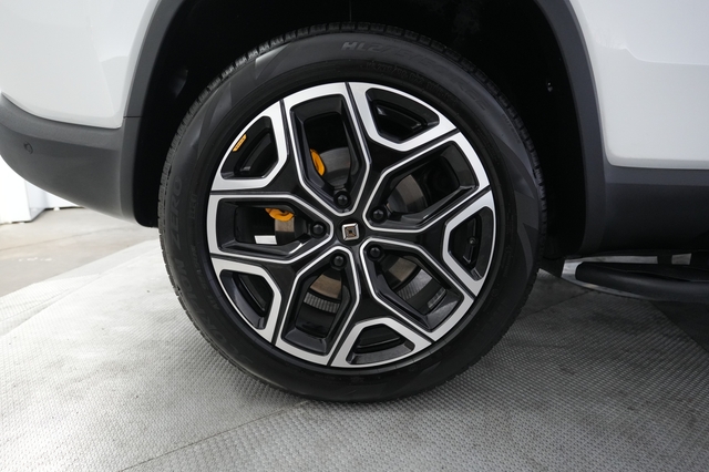 2023 Rivian R1S