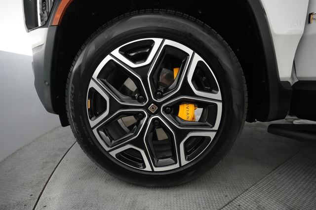 2023 Rivian R1S
