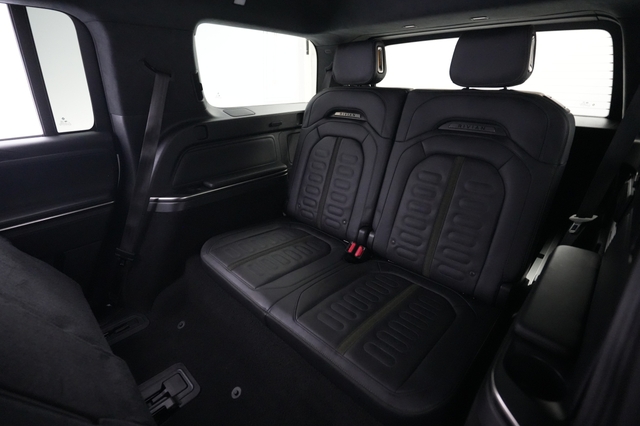 2023 Rivian R1S