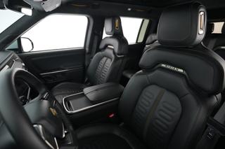 2023 Rivian R1S — photo 3 of 33