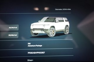 2023 Rivian R1S — photo 5 of 33