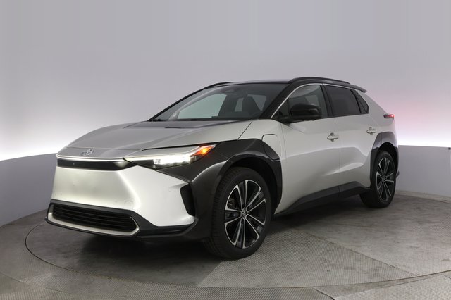 2023 Toyota bZ4X — VIN JTMABACA9PA024102