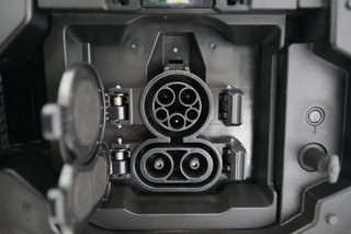 2023 Toyota bZ4X — photo 8 of 23